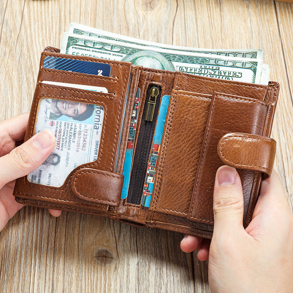 Classic Brown Leather Wallet – Men's Bifold Wallet with Coin Pocket